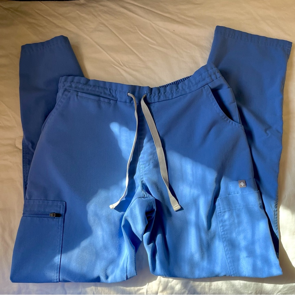 Figs Womens High Waisted Yola Scrub Pants Ceil Blue in XS Petite